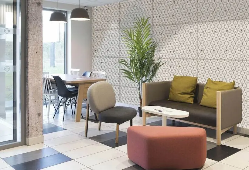 B&b Hotel Laval Ouest