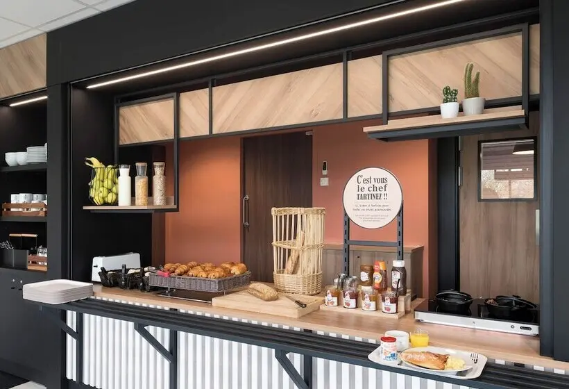 B&b Hotel Laval Ouest