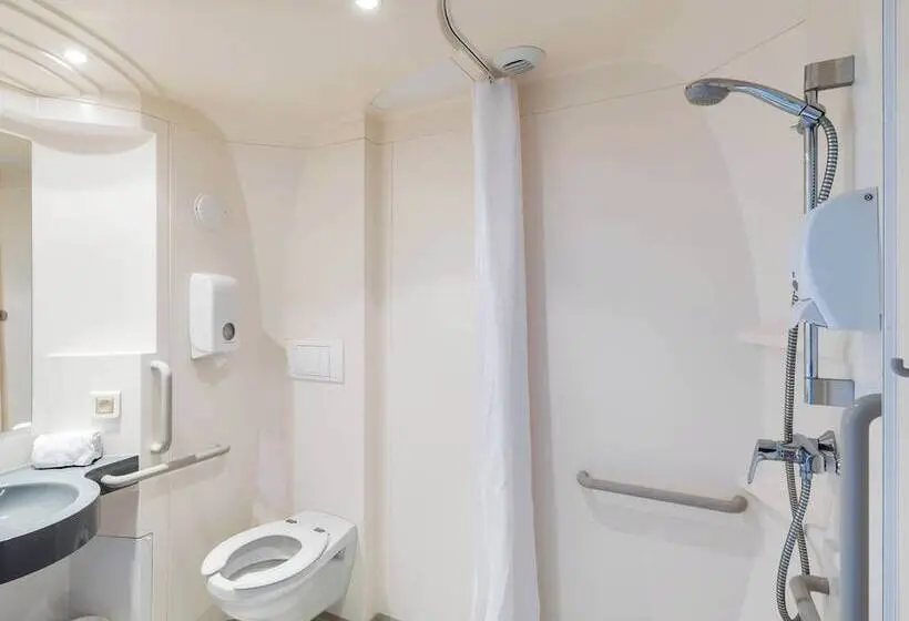 B&b Hotel Laval Ouest