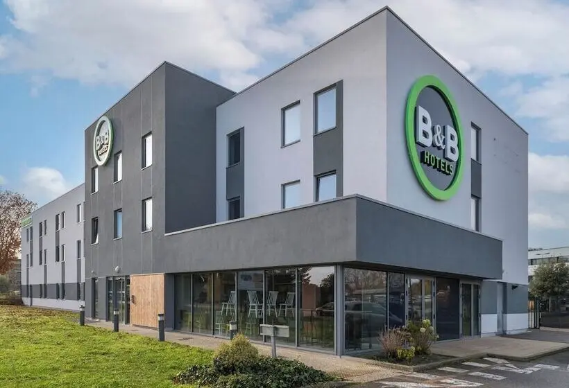 B&b Hotel Laval Ouest