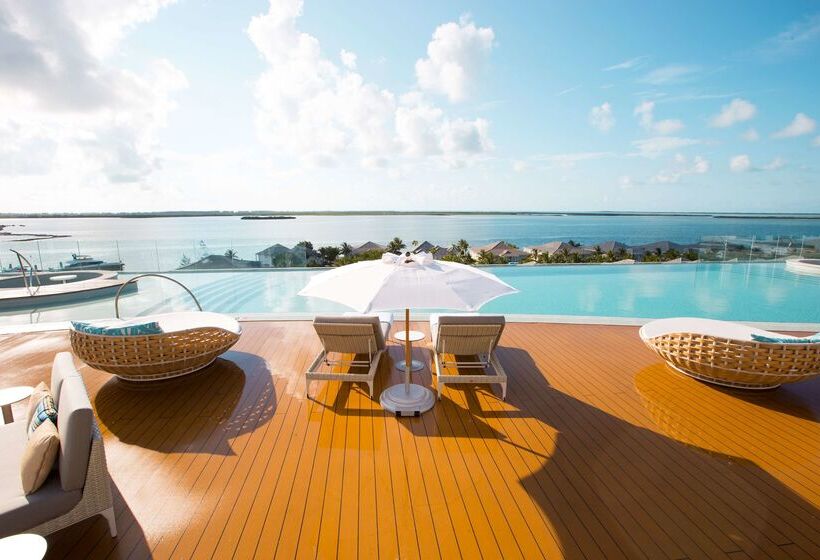 Hilton At Resorts World Bimini