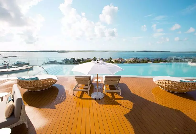 Hilton At Resorts World Bimini
