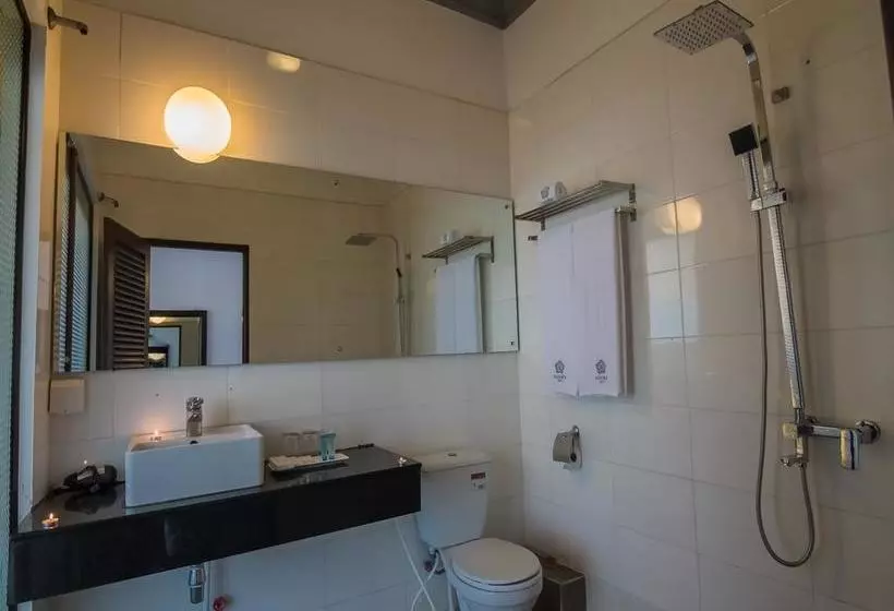 فندق Adore Riverside