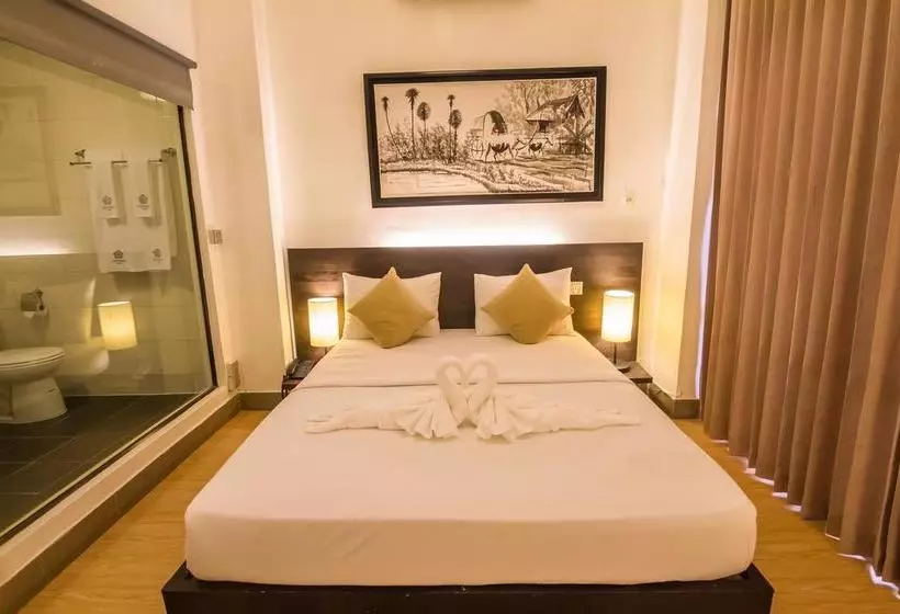 فندق Adore Riverside