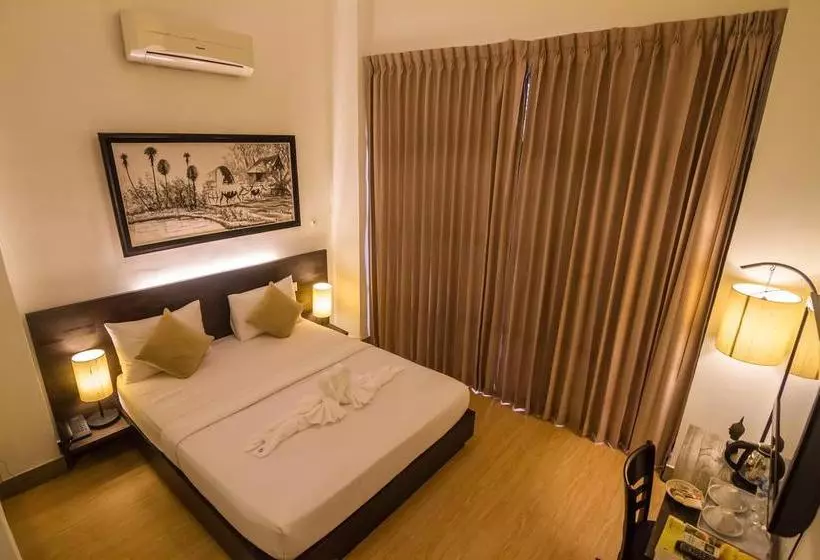 فندق Adore Riverside