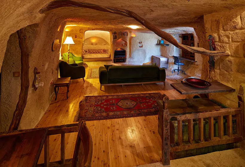 ホテル Anitya Cave House