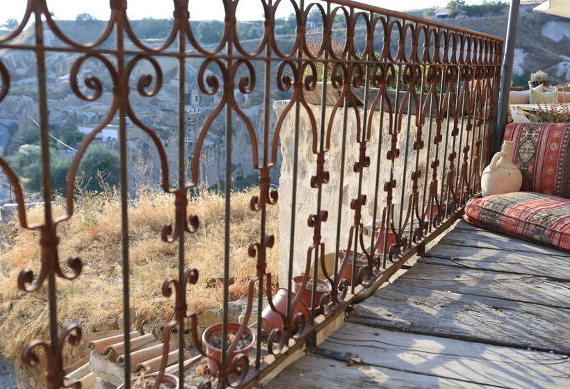 فندق Anitya Cave House