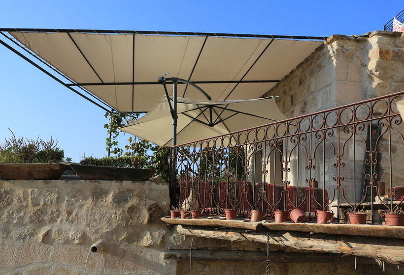 فندق Anitya Cave House