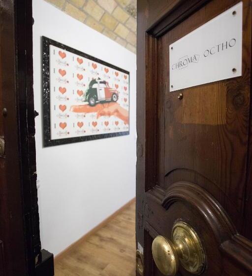 בית מלון כפרי Chroma Italy Chroma Octho