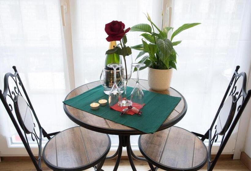 בית מלון כפרי Chroma Italy Chroma Octho