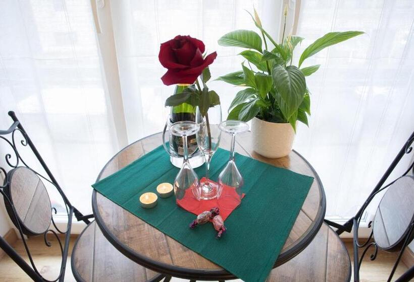 בית מלון כפרי Chroma Italy Chroma Octho