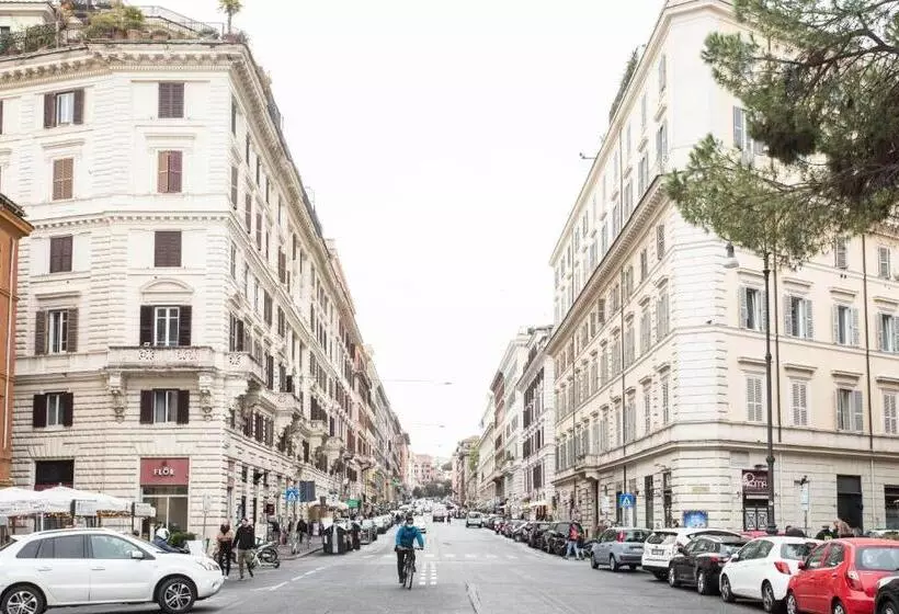 هتل Chroma Italy   Chroma Octho