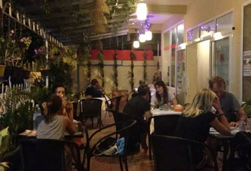 Отель Homeland Guesthouse