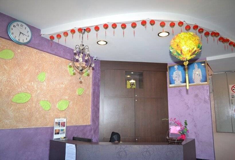 בית מלון כפרי Indah Kuala Terengganu