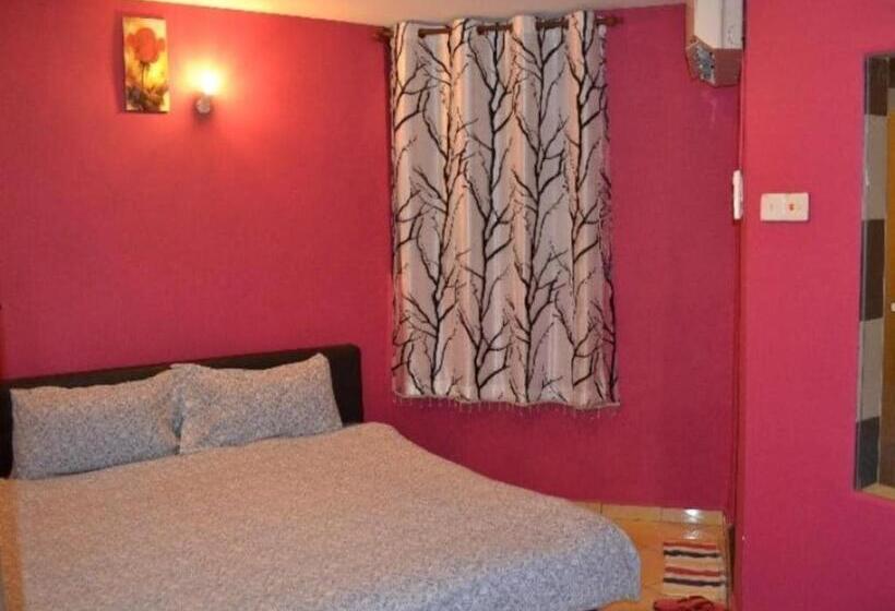 בית מלון כפרי Indah Kuala Terengganu