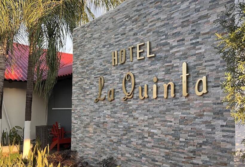 هتل La Quinta