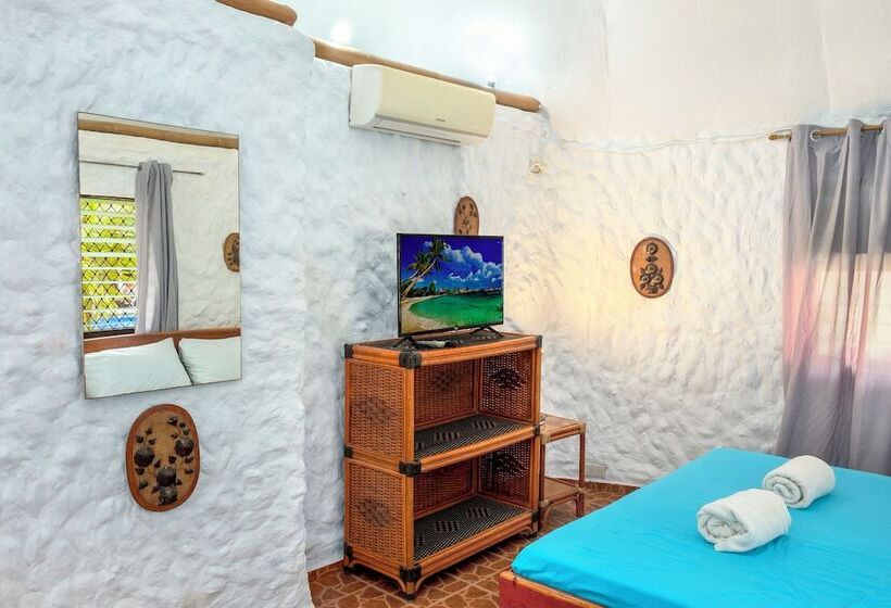 فندق Panglao Chocolate Hills Resort