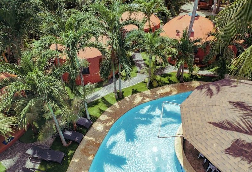 فندق Panglao Chocolate Hills Resort