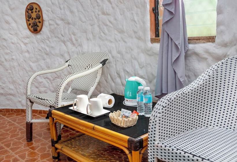 فندق Panglao Chocolate Hills Resort