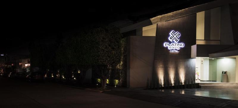 هتل Platino Expo Guadalajara