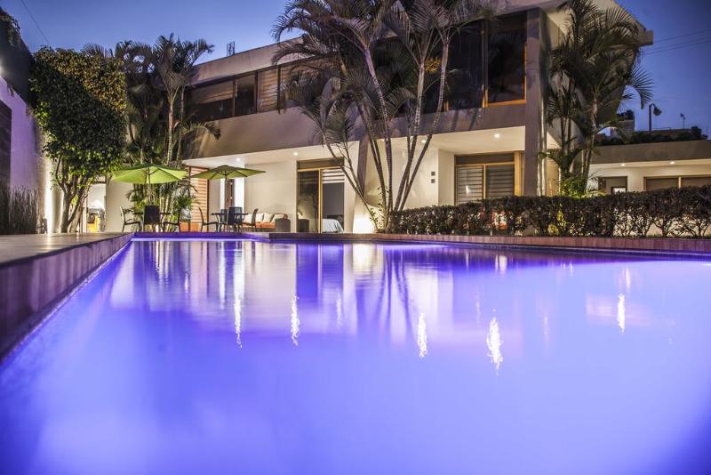 هتل Platino Expo Guadalajara