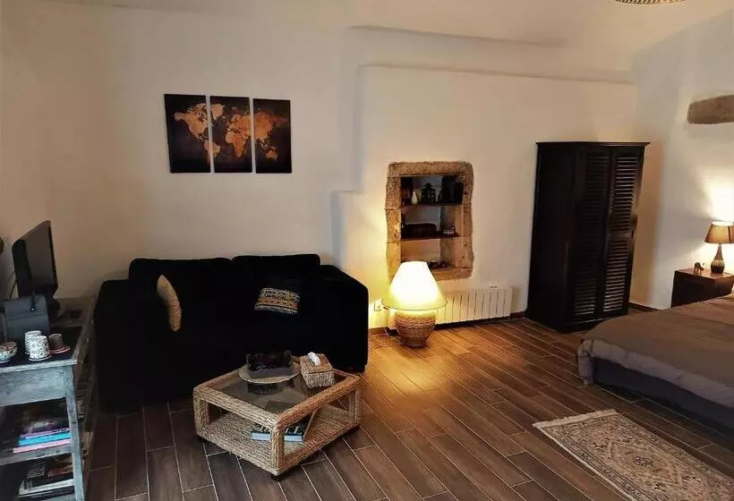 פנסיון L'evidence