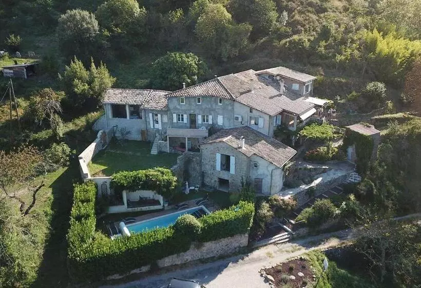 פנסיון L'evidence