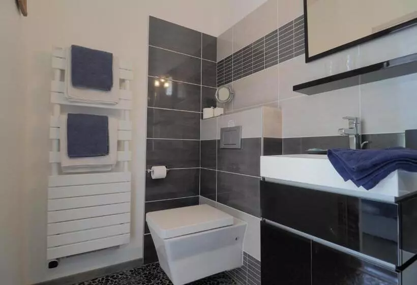 פנסיון L'evidence