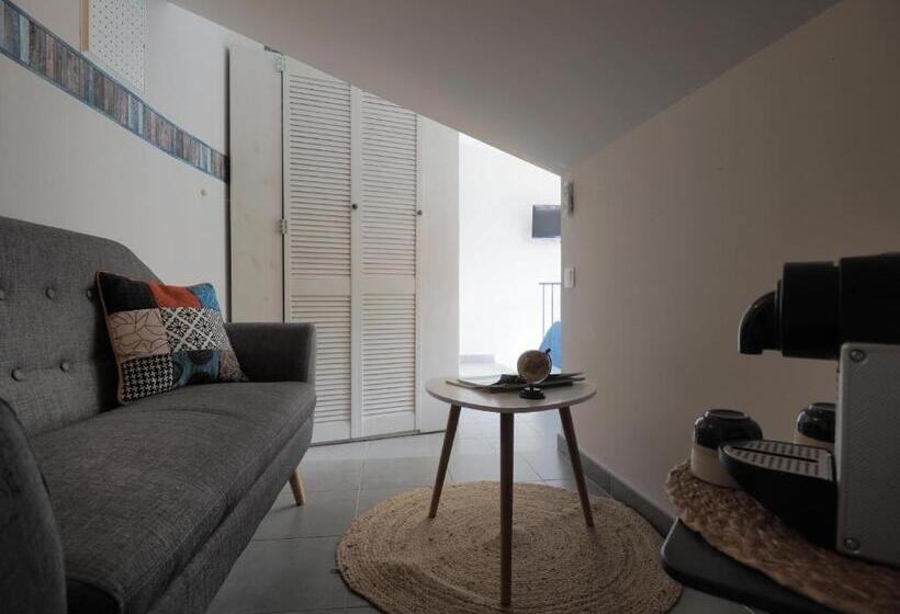 بنسيون L'evidence