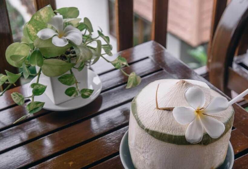 فندق صغير Ban S Avenue Guesthouse