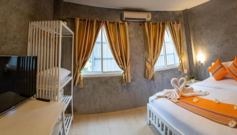 فندق صغير Ban S Avenue Guesthouse