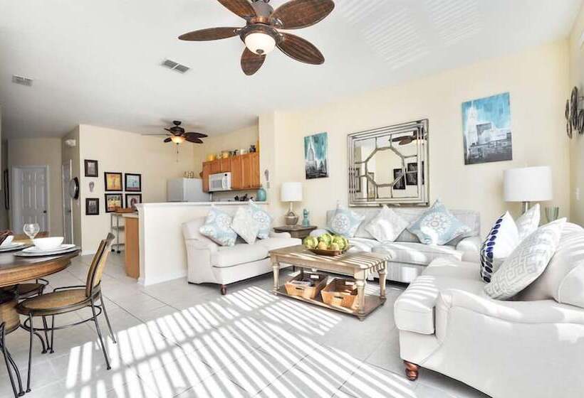 Five Star Vacation Homes