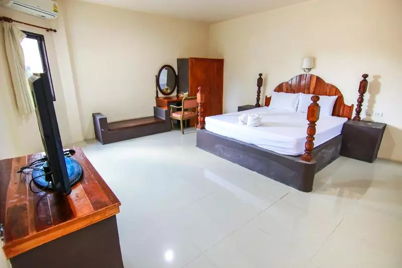 هتل Baan Pan Din Resort