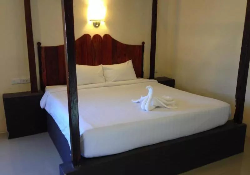 هتل Baan Pan Din Resort