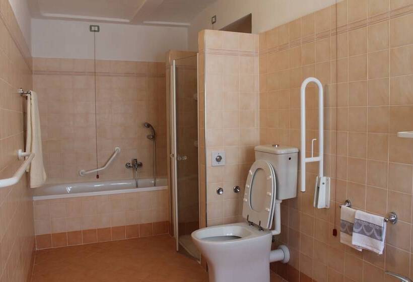 فندق Croce Di Savoia