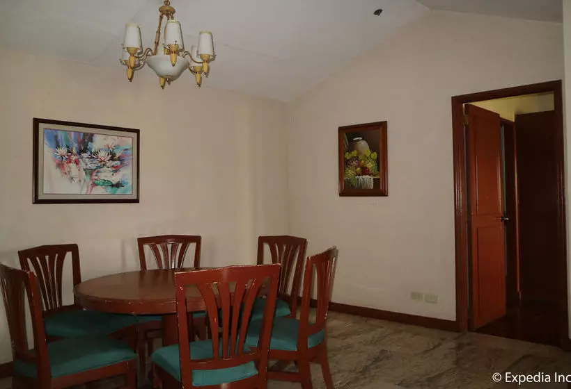 هتل Sunrise Holiday Mansion