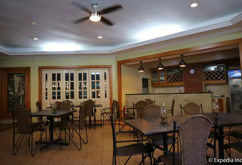 هتل Sunrise Holiday Mansion