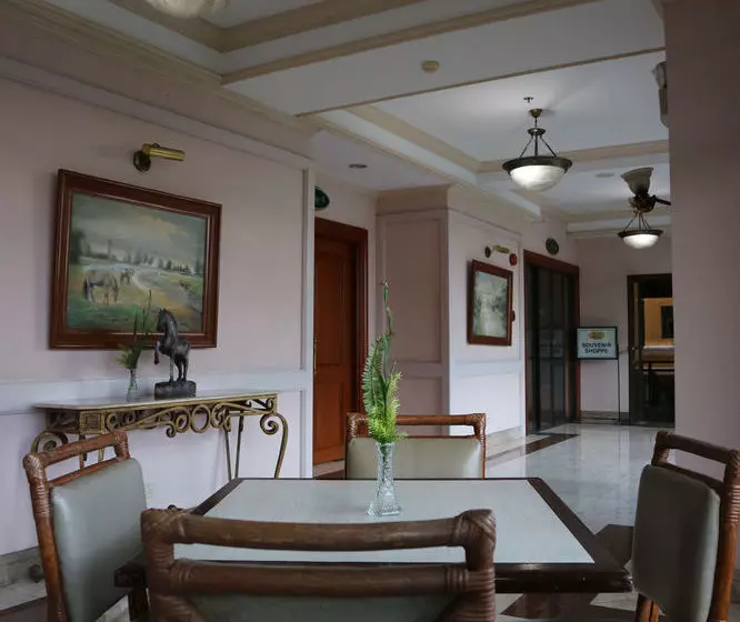 هتل Sunrise Holiday Mansion