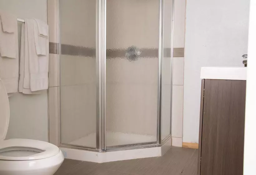 ホテル Yosemite Gold Country Lodge