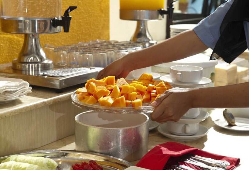 Zuri Express Hotel Pekanbaru