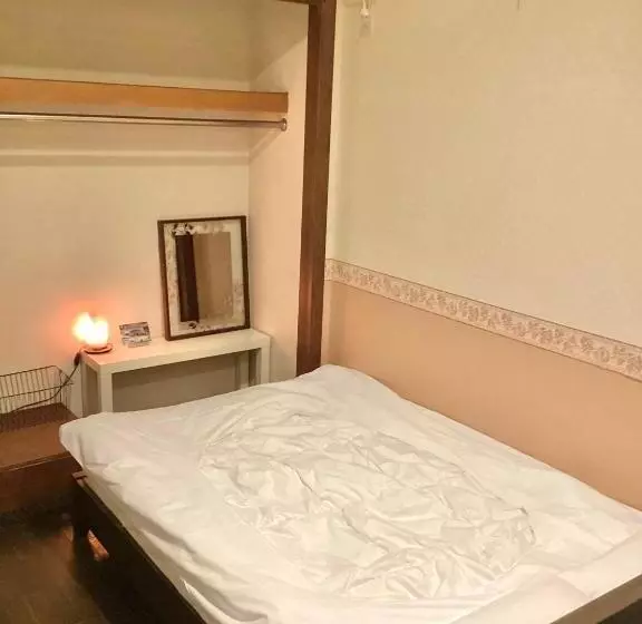 Пансион Iza Kamakura Guest House And Bar