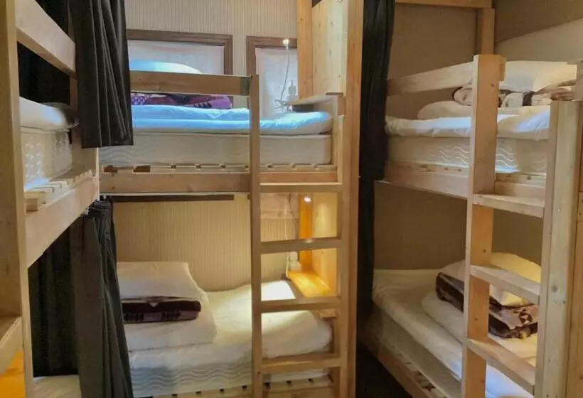 Пансион Iza Kamakura Guest House And Bar