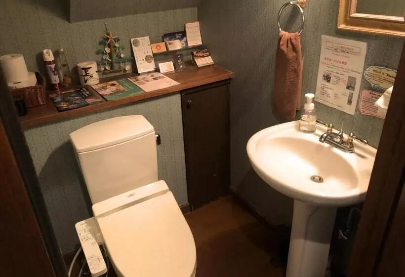 Пансион Iza Kamakura Guest House And Bar