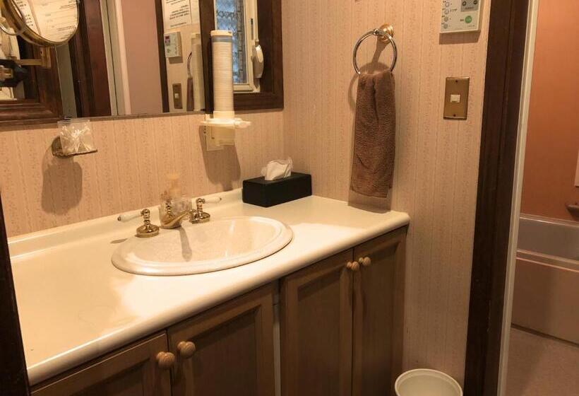 ペンション Iza Kamakura Guest House And Bar