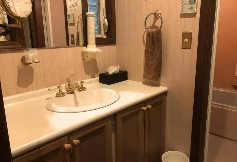 Пансион Iza Kamakura Guest House And Bar