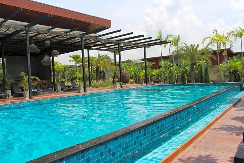 Sea Two Pool Villa Resort Pattaya