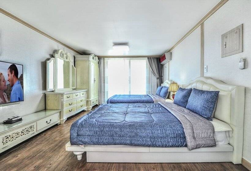 Sokcho Esher House Pension