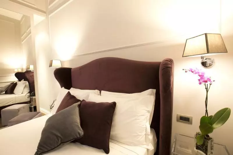 تختخواب و صبحانه Relais Leone