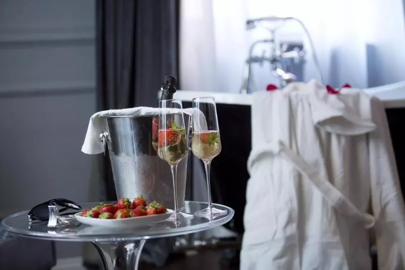 تختخواب و صبحانه Relais Leone