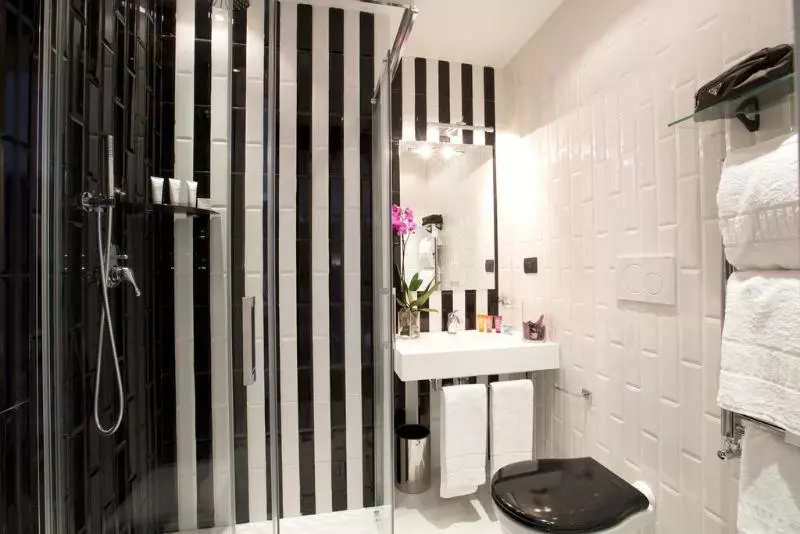 تختخواب و صبحانه Relais Leone